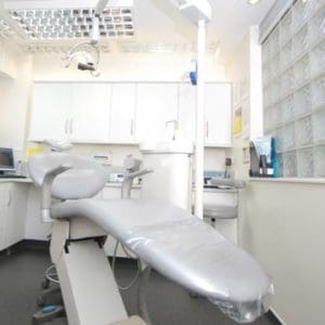 Dental Surgery 6 420x420 1